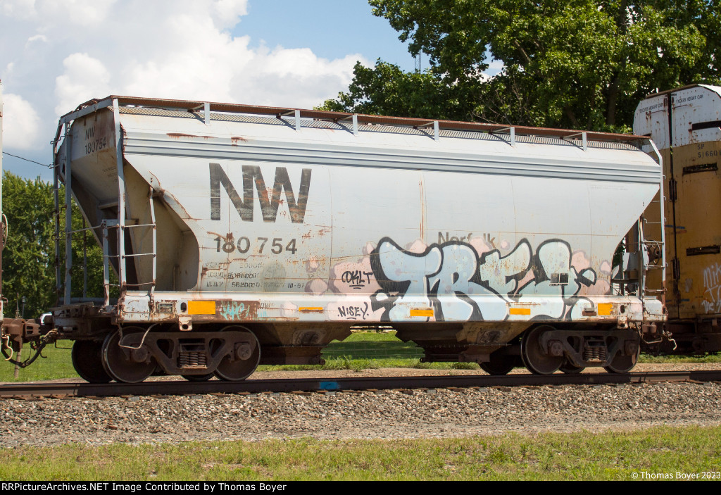 NW 180754